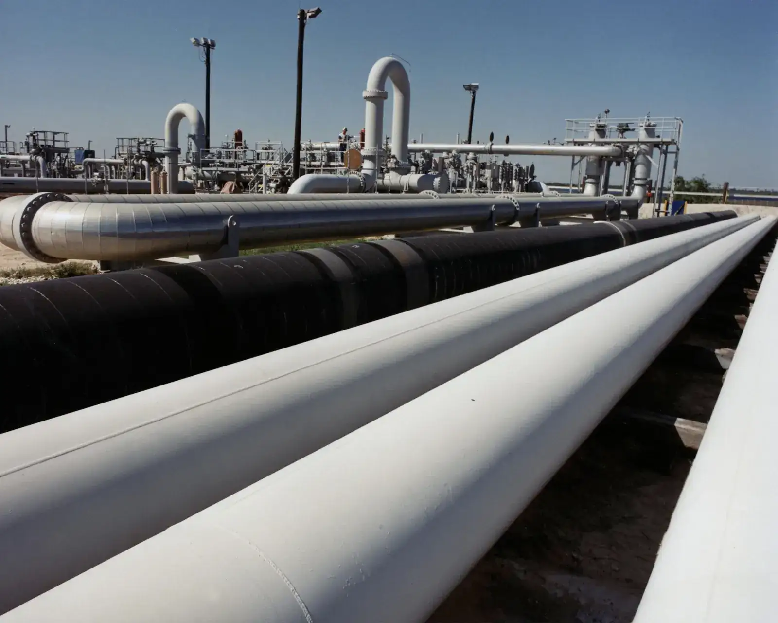 Industrial pipelines and valves